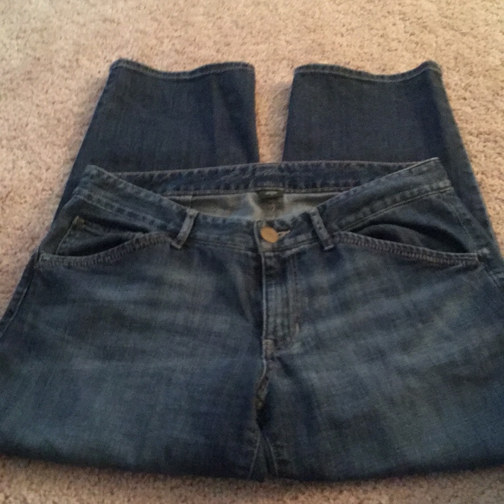 EDDIE BAUER CURVY CAPRI JEANS